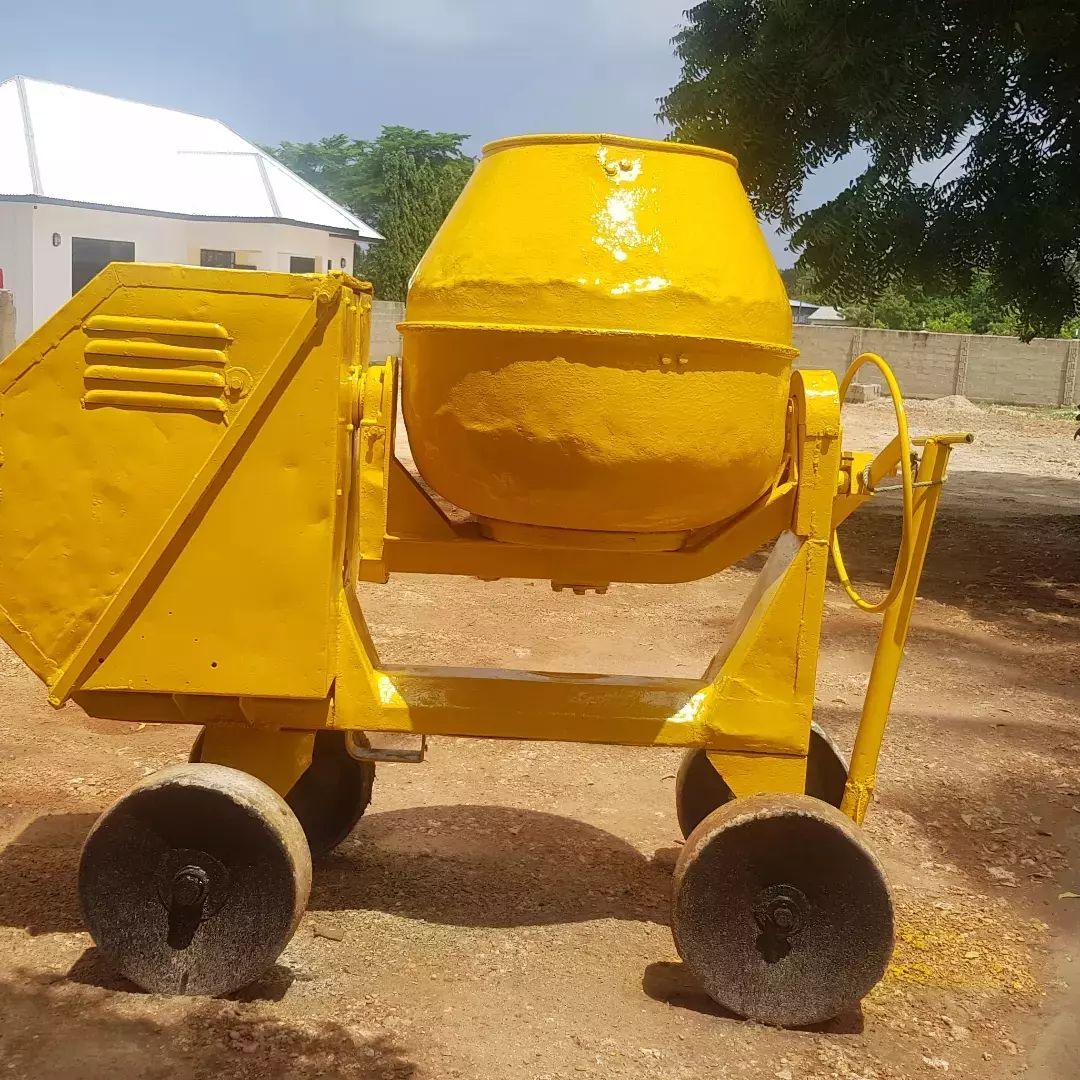 Takeer - Concrete mixer zipo 
Concrete Mixer 
Engine lister Peter 
Bei 4.2
Salasala iptl 
Namba 