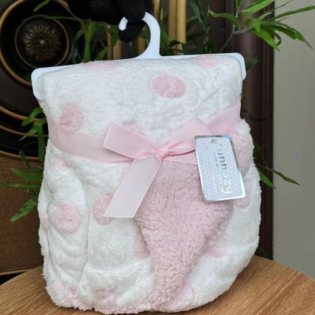 Takeer - Baby blanket
25000/=
Call/whatsapp
