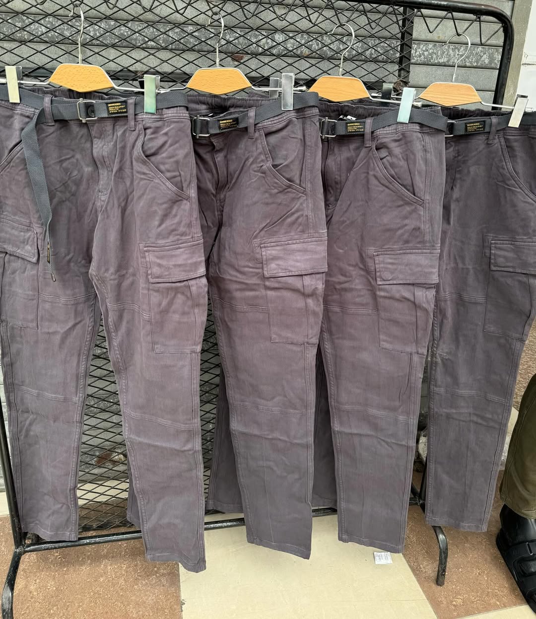 Takeer - ORIGINAL CARGO PANT🛍️
SIZE 31 - 40
UNISEX
💰35,000/=
