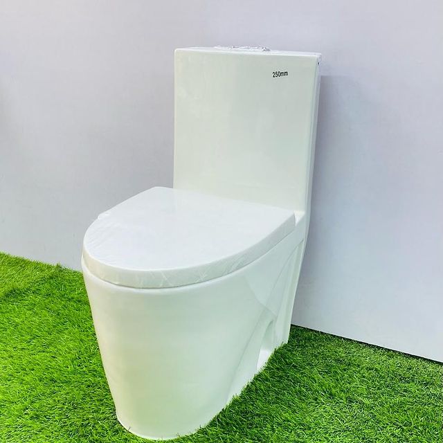 Takeer - Frencia brand toilet
Price 280,000
Tupo kariakoo Dar es salaam
We do delivery
Call us 