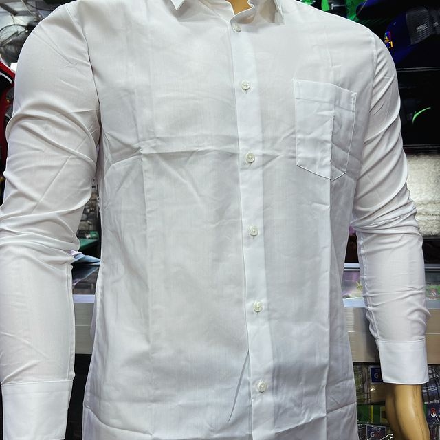 Takeer - 🔶 Long sleeves white plain Nzuriii sana 💥💥💥

🔶Size:M_3XL

🔶Price:18000/=Jumla Tunauza pia Kuanzia pc 5 13000 unachanganya size👏🏼

📞/WhatsA...