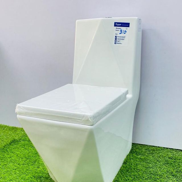 Takeer - Frencia brand toilet
Price 280,000
Tupo kariakoo Dar es salaam
We do delivery
Call us 