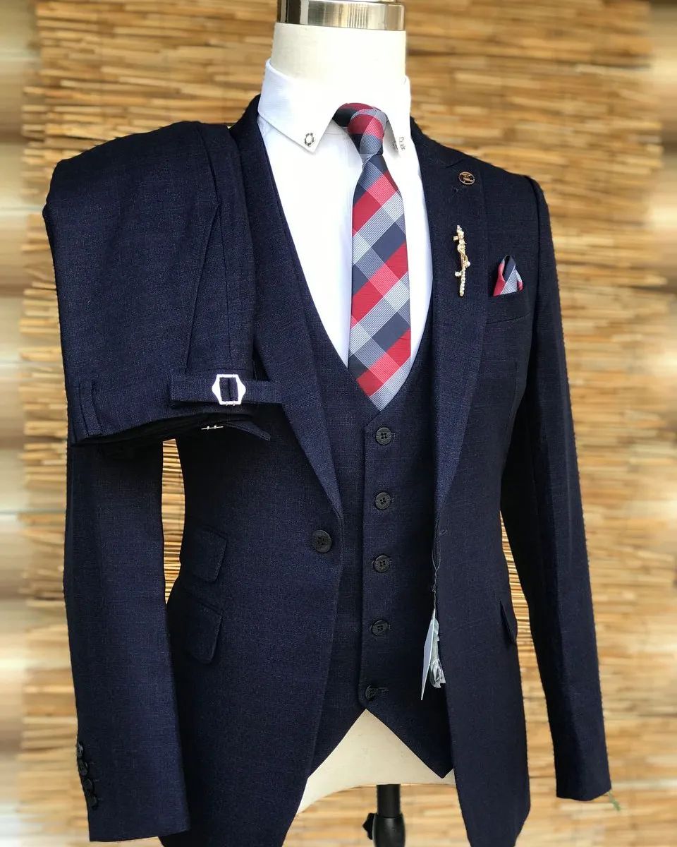 Takeer - BRAND MARCO LORENZ0

MADE IN TURKEY

SUIT JACKET, VEST, TROUSER 170,000

FULL PACKAGE 220,000

TUPO KARIAKOOO JENGO LA CONGO TOWER FREM NO G3 NA DD...