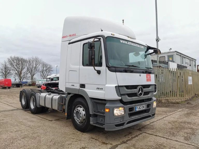 Takeer - NJOO TUKUAGIZIE SASA 

MECEDESBENZ ACTROS 2641 MP3

BEI MILL 130,000,000 

ANZA MILL  85,000,000 
MALIZIA  MILL  45,000,000 

Mwaka:2013
Engine:Eur...