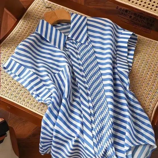 Takeer - NEW IN
Blouses available 
size small to 2XL
Tsh 45,000 
Whatsapp 