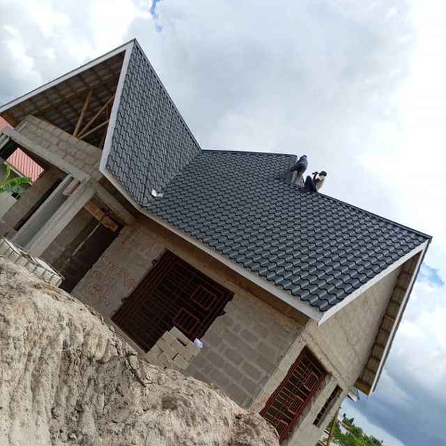 Takeer - Royal Romantile 28G ( charcoal grey) leta order: tshs 25,266 kwa mita: call: or vinaongeleka🔨