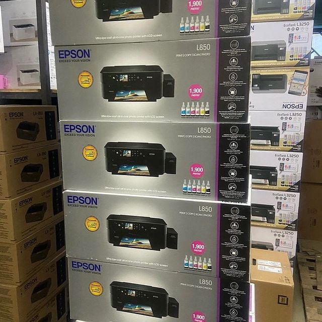 Takeer - EPSON L850 🖨 zinapatikana kwa BEI POA👍🏾
✅PRINT / COPY / SCAN / PVC ID / CD / PHOTO 
✅Good Speed 
✅Black & Colour 

Contact us now for your order...