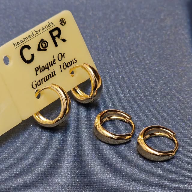 Takeer - KARIAKOO   Xuping earings : Tsh 4000 tu. (SWAHILI PLAZA )

Mtaa wa Swahili & Narung'ombe 
Whtsp/Call : #
We do delivery

   