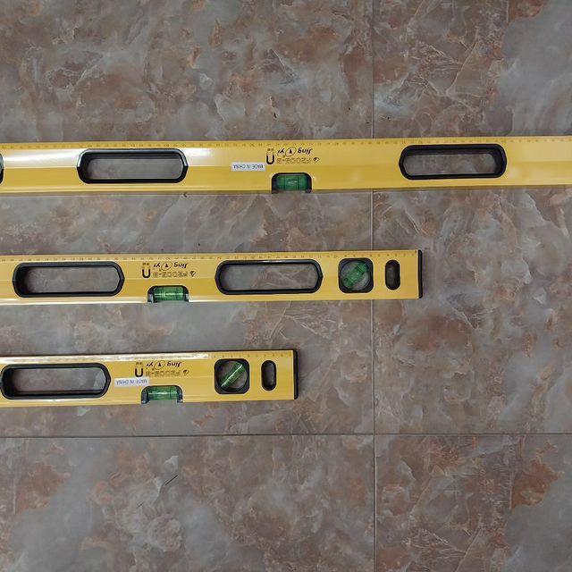 Takeer - Spirit Level magnetic
Sizes: 45cm, 60cm and 90cm

Available in wholesale and retail. For more information, call/whatsapp   

Inapatikana kwa jumla ...