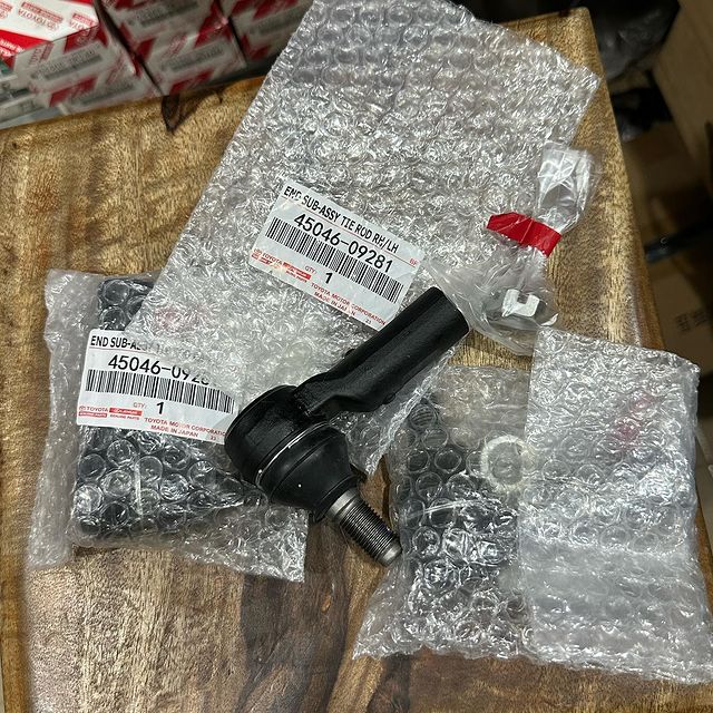 Takeer - TIE ROD END HILUX VIGO original sasa zipo dukani kwa bei ya jumla na rejareja 

CALL WhatsApp 
CALL WhatsApp 

MIKOANI TUNATUMA KWA UAMINIFU MKUBWA...