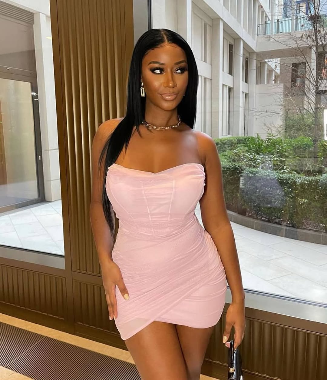 Takeer - Corset dress available for pickup or delivery
Exactly what you see
S_L / 60000
Fixed price📌📌

To purchase, kindly dm us or send msg via watsapp l...