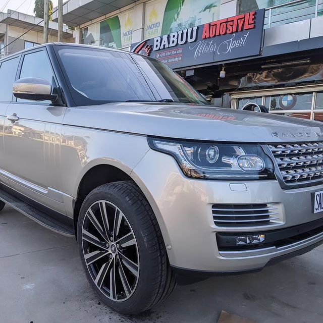 Takeer - Size 22" wheels on Range Rover vogue done by us 