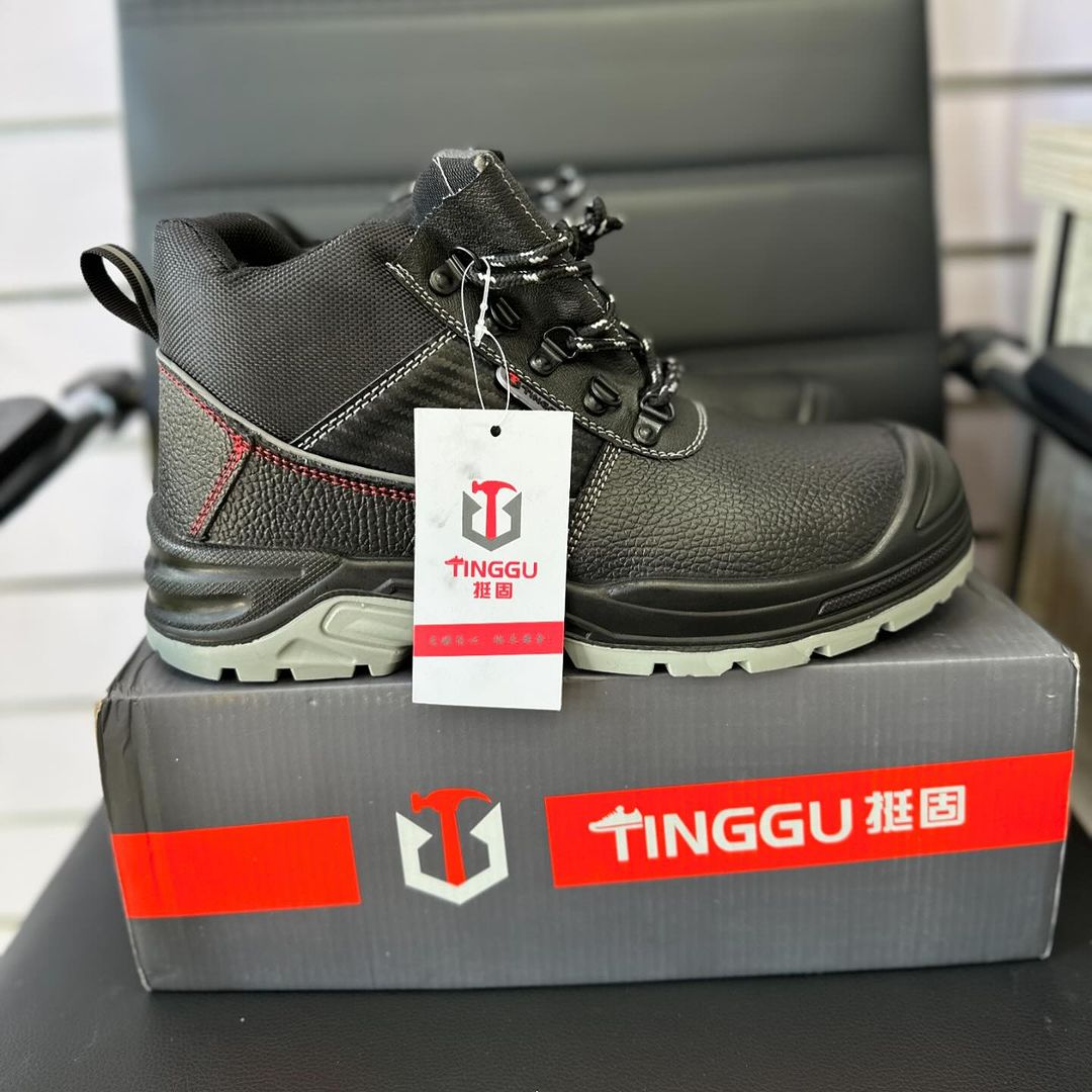 Takeer - TINGGU SAFETY SHOES ALL SIZES AVAILABLE.