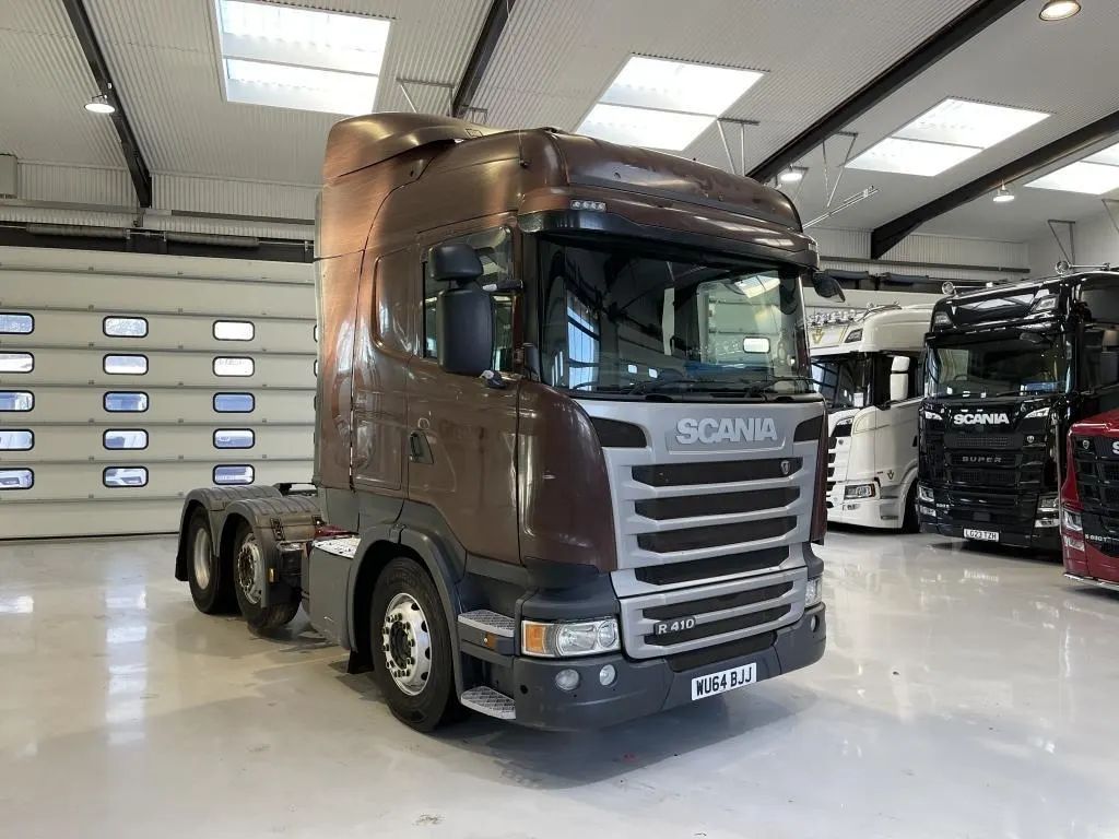 Takeer - NJOO TUKUAGIZIE SASA 

SCANIA R450 TRACTOR 

BEI MILL 98,000,000 

ANZA  MILL 66,000,000 
MALIZIA MILL 32,000,000 

Mwaka:2014
Engine:Euro 6 XPI
Au...