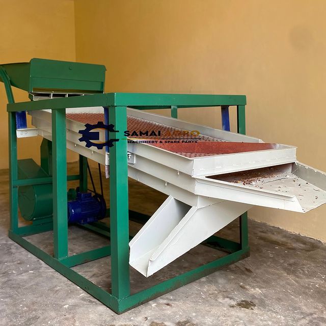 Takeer - MASHINE YA KUPEPETA NA KUSAFISHA MAZAO KAMA VILE MAHINDI, SOYA BEANS, ALIZETI NAKADHARIKA. ( SHAKING TABLE MACHINE ).
MOTOR: 3Hp.
UWEZO: 1TON/SAA
B...