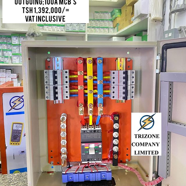 Takeer - ABB MAIN DISTRIBUTION BOARD 4WAYS ZIPO
INCOMER;160A MCCB
OUTGOING;100A MCB's 

BEI;TSH 1,392,000/= PAMOJA NA VAT

MAWASILIANO;
SIMU NAMBA: #
WHATSA...