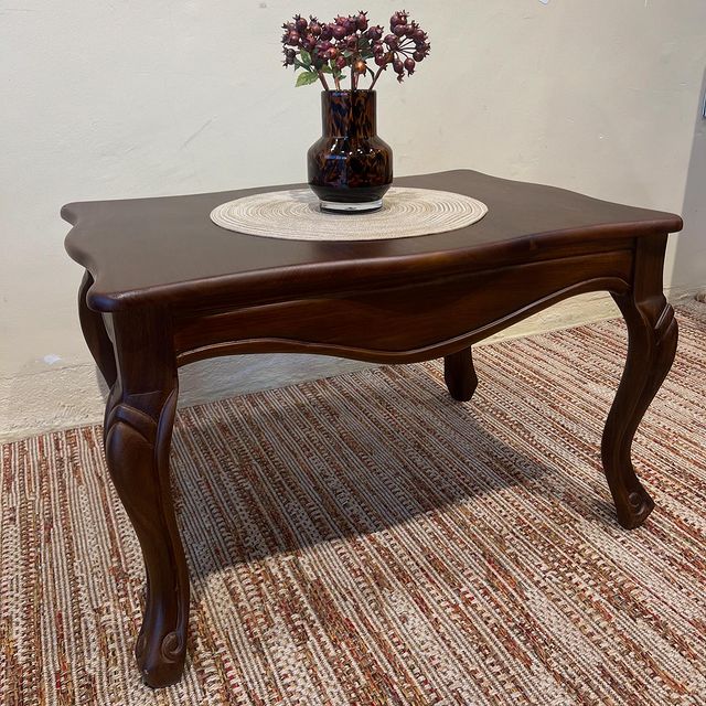 Takeer - “MIN-RUBY COFFEE TABLE”
Mninga Floral detailed with Cabriole legs
Remarkable piece
.
.
600,000

For Consultation & Appointment…
Please call/whatsap...