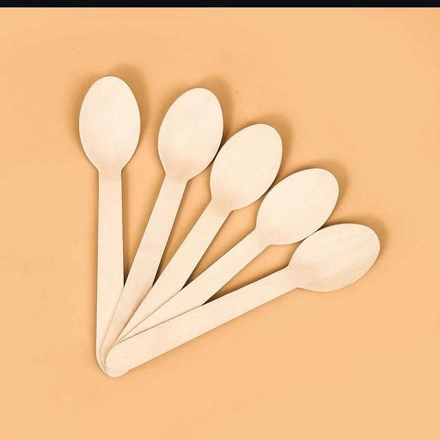 Takeer - New Arrivals vijiko vya Mbao (wood spoons) vipo dukani kwa wale mliokuwa mnaulizia karibuni sana bei tsh 10,000 vinakuwa pc 100 karibuni sana