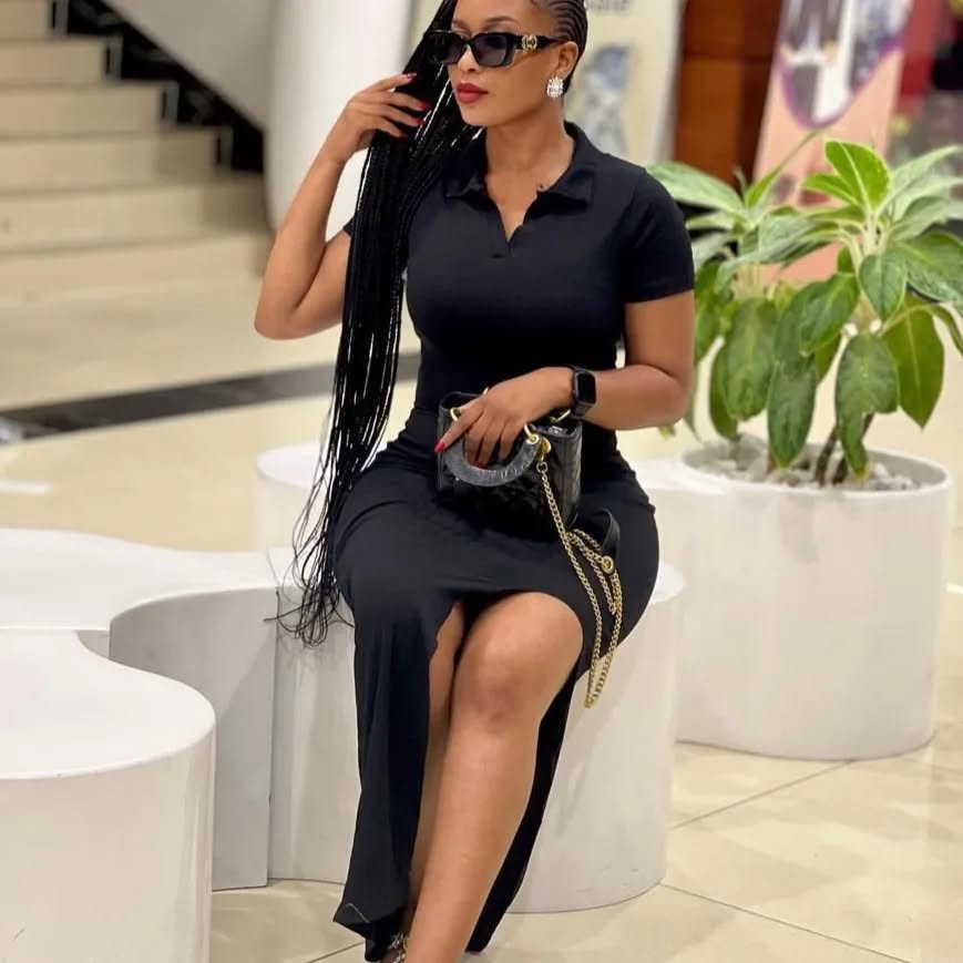 Takeer - Dress tsh 25000
Free size
Whatsap 