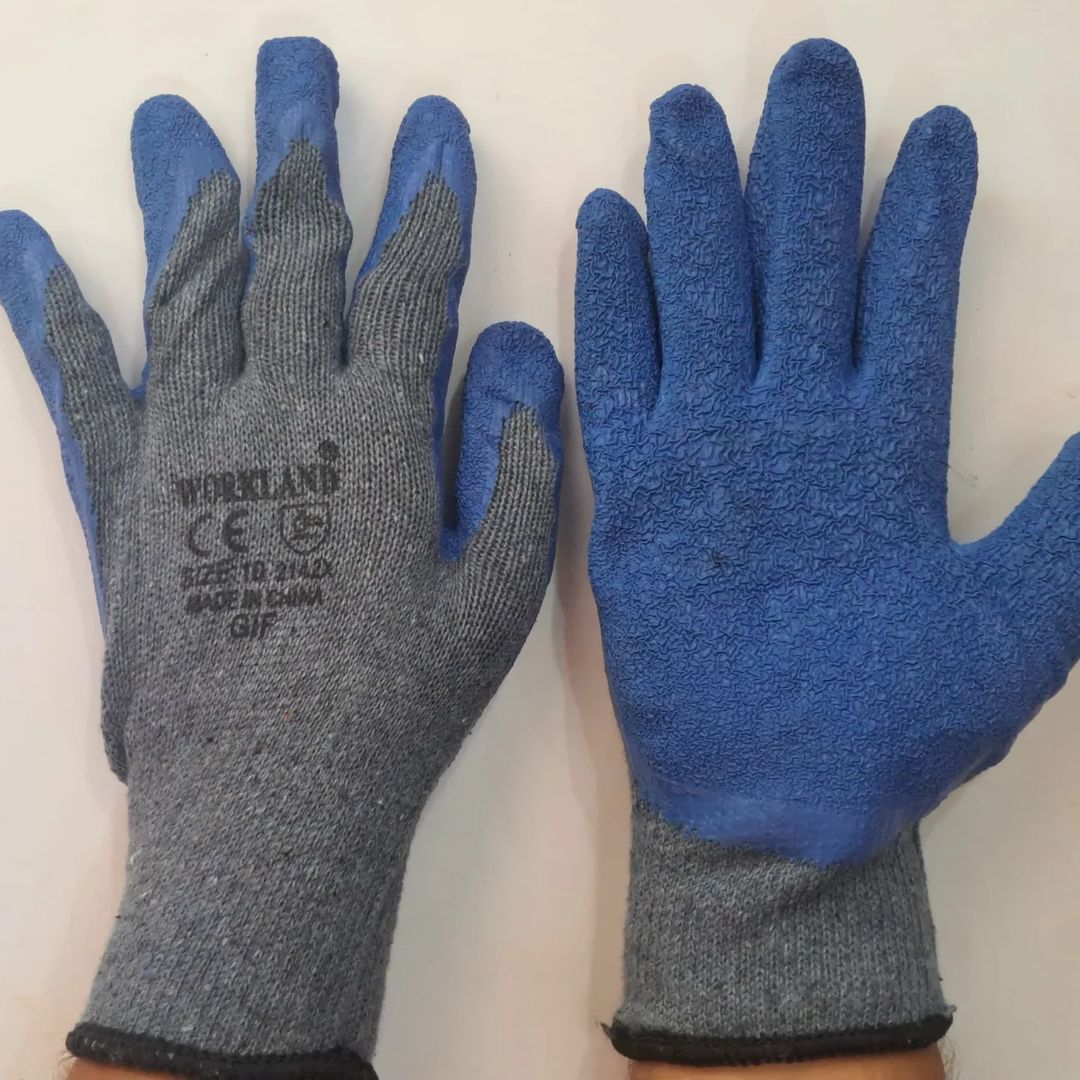 Takeer - LATEX GLOVES BLUE GREY 12PAIRS PACKING, 40DOZ IN THE CARTON.

LOCATION GOGO STREET KARIAKO 

CONTACT 
EMAIL ADDRESS HUZEFAMURTAZA605.COM