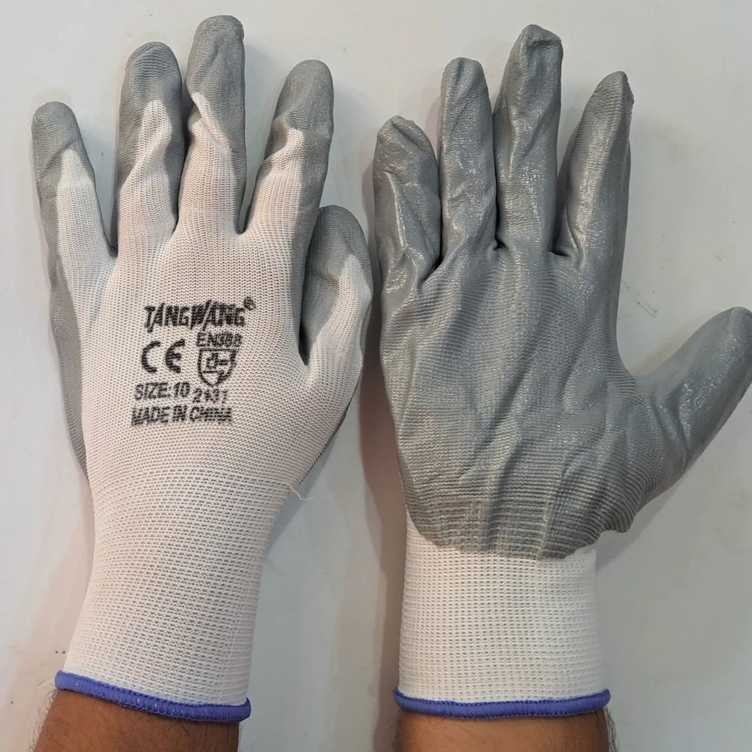 Takeer - LATEX GLOVES WHITE GREY LIGHT COLOUR 12PAIR PACKING, 60DOZ PACKING IN THE CARTON.

LOCATION GOGO STREET KARIAKO 

CONTACT 
EMAIL ADDRESS HUZEFAMURT...