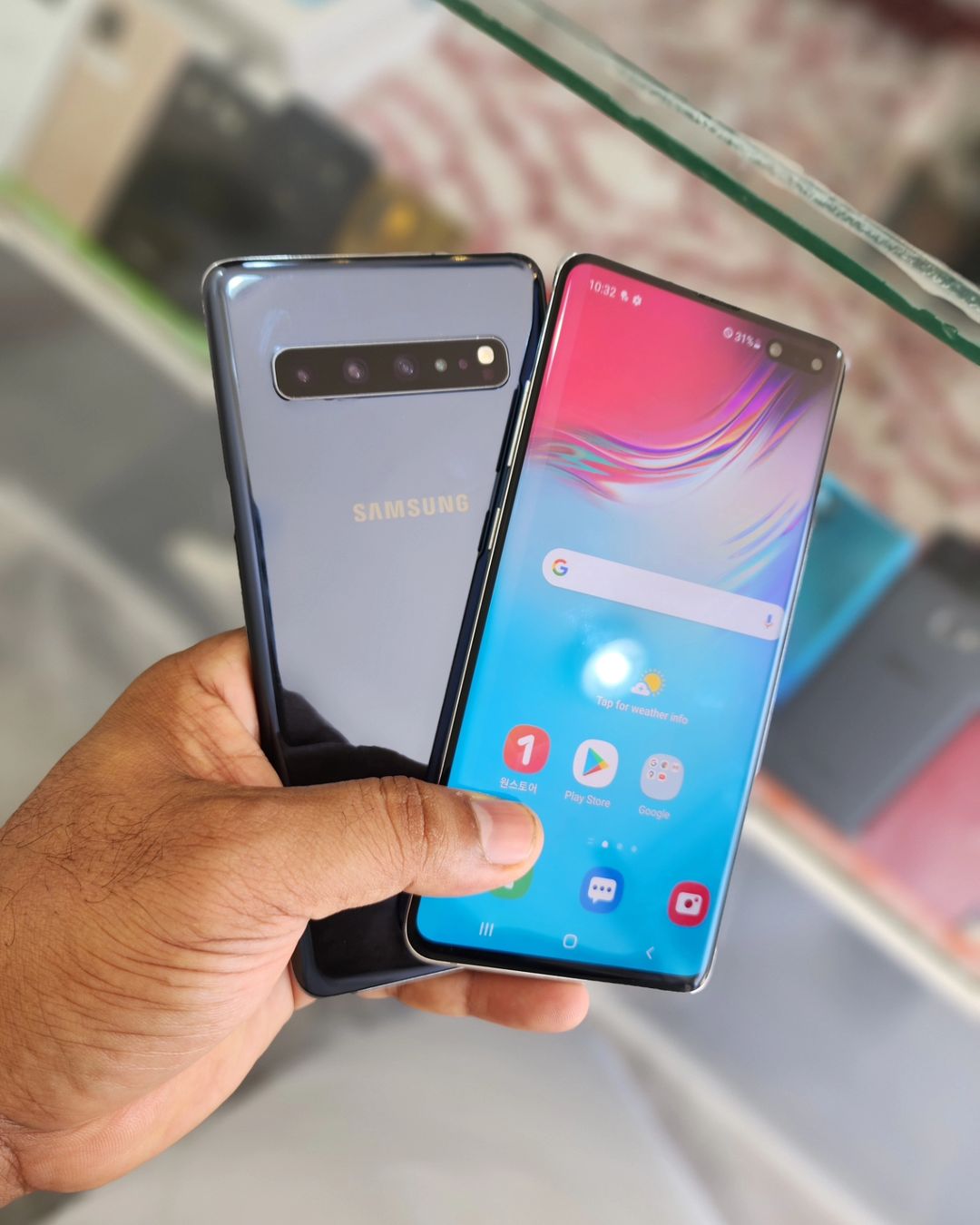 Takeer - SAMSUNG GALAXY S10 5G 256GB/8GB LINE1 670,000
STORAGE 512GB 720,000 

ORIGINAL KABISA KUTOKA MAKAO MAKUU YA SAMSUNG SOUTH KOREA 🇰🇷 
SIO REFURBISHED