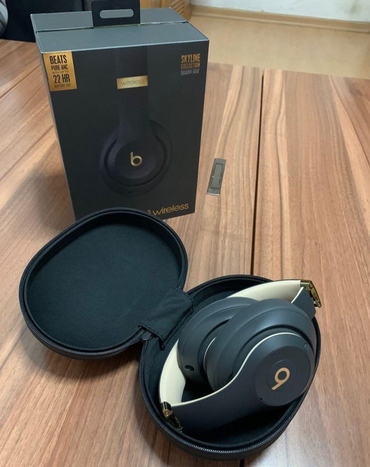 Takeer - Beats Studio3wireless Active Noise Cancelling Bluetooth Headphones 

Price - 800,000/=

Features:
Adaptive Noise Canceling (Pure ANC): Adjusts to b...