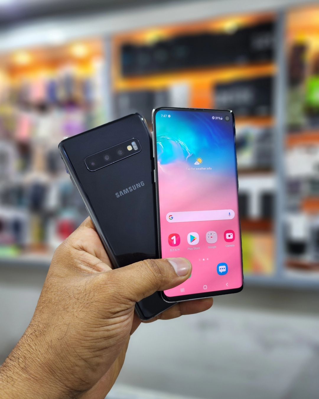 Takeer - SAMSUNG GALAXY S10 128GB LINE1 550,000
ORIGINAL KABISA KUTOKA MAKAO MAKUU YA SAMSUNG SOUTH KOREA 🇰🇷 
SIO REFURBISHED