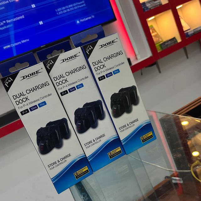 Takeer - CHARGER DOCK FOR PS4 CONTROLLERS

PRICE: 45,000/-