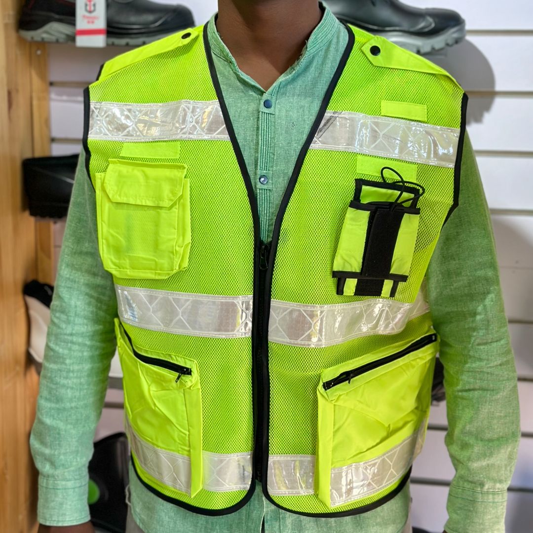 Takeer - Executive Reflective Vest Available in Wholesale & retail.

      