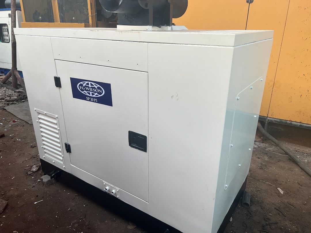 Takeer - *Generator FG WILSON 30KVA*
*Good Running Condition*
*Perkins Engine*
*Used In Good Condition*
*Leroy Somer Alternator*
*Sound Proof Genset*
*Diese...