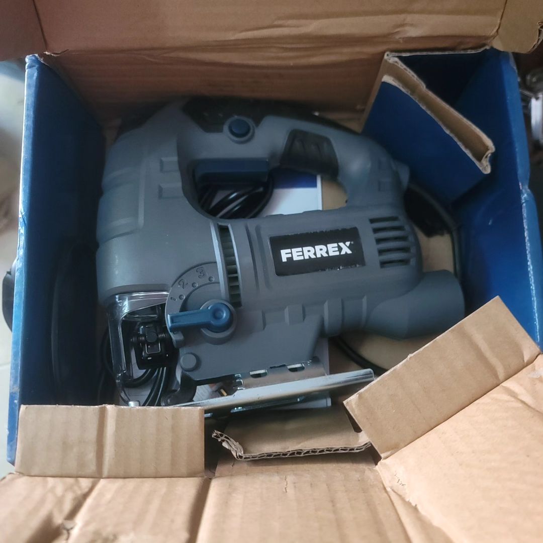 Takeer - SOLD SOLD
Ferrex Jigsaw Mpya
710W 0-3100RPM Speed Adjust 
160,000 
