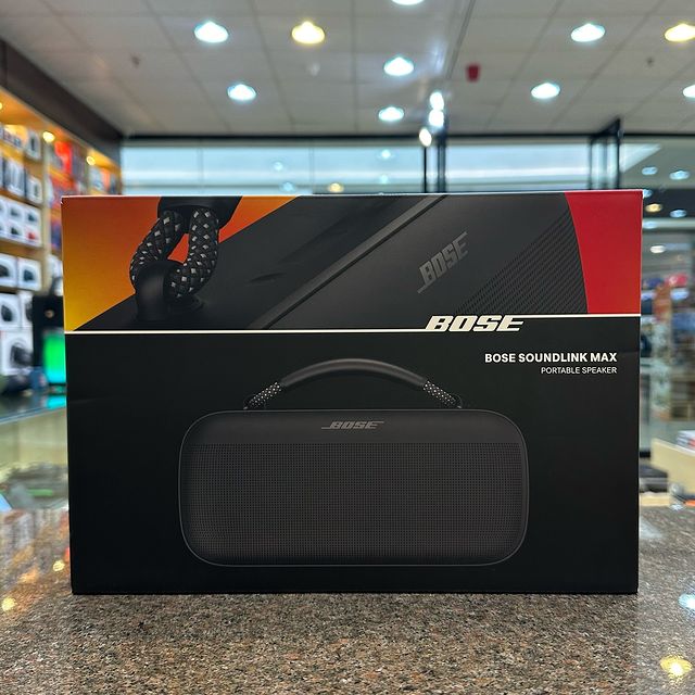 Takeer - Bose SoundLink Max Portable Speaker, Large Waterproof Bluetooth Speaker
Tzs 1,600,000
Original By Bose 1 Year Warranty Sealed Box

•DEEP BASS, BIG ...