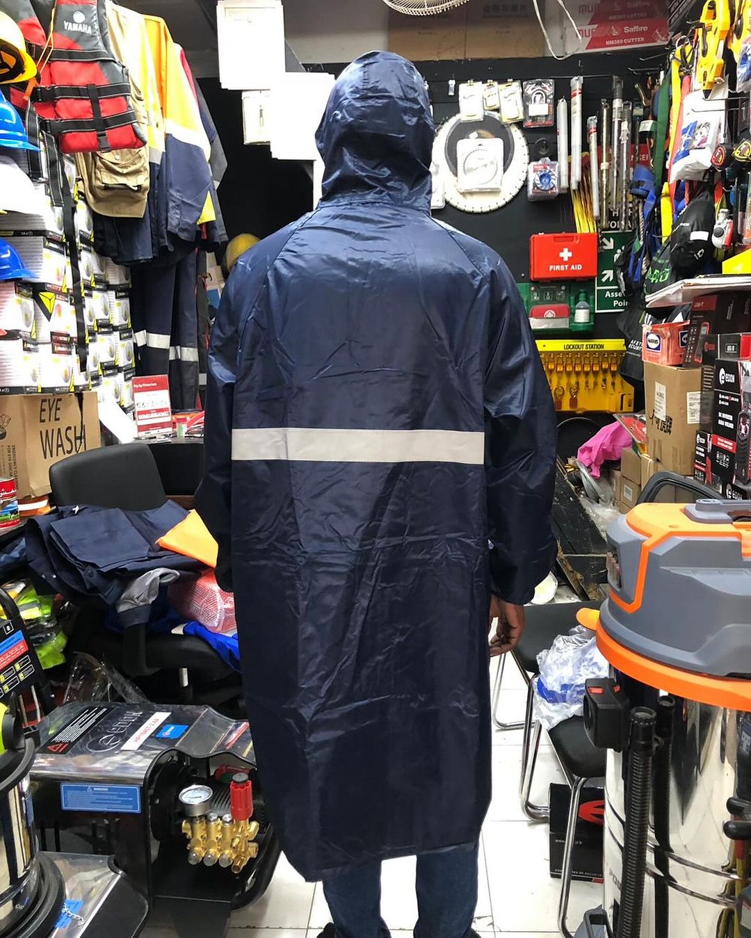 Takeer - 📌Heavy duty rain coat 
📌Rain can’t stop you from getting at your daily routine 
📌Price 25,000
📌📱