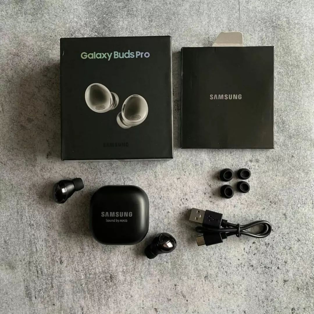 Takeer - SAMSUNG  GALAXY  BUDS  PRO

Price: 65,000 Tsh ( fixed price)

Specifications

• *Bluetooth v5.0* 
( Dual Connectivity )

• Next Generation *PixArt ...