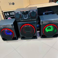 Takeer - Offers🔥 Offers🔥
LG XBOOM🔥 (New Arrival) Model: CK 57
Watts :1100

Specification:-
•Multi color lighting , 
 •Vocal effects
 •Ez search, 
 •Karao...