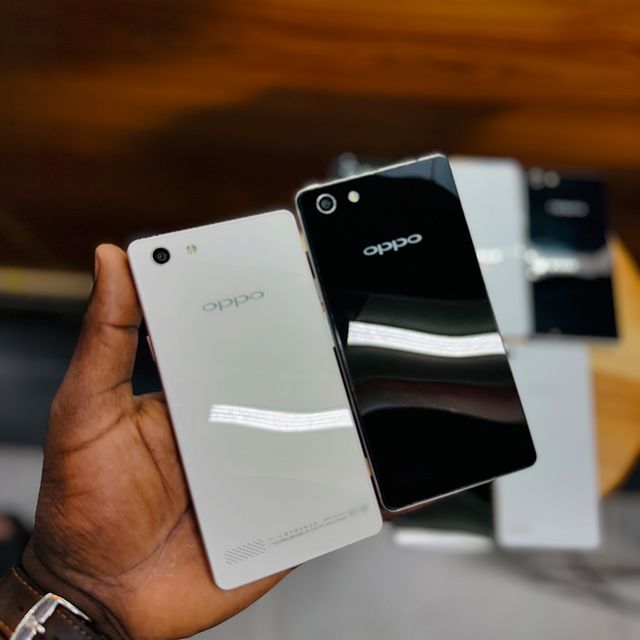 Takeer - OPPO A33
Storage: 32gb
Ram: 3

BEI💵: 80,000/= Tsh

Tupigie☎️ 
📍Tunapatikana Kkoo mtaa wa masasi na likoma