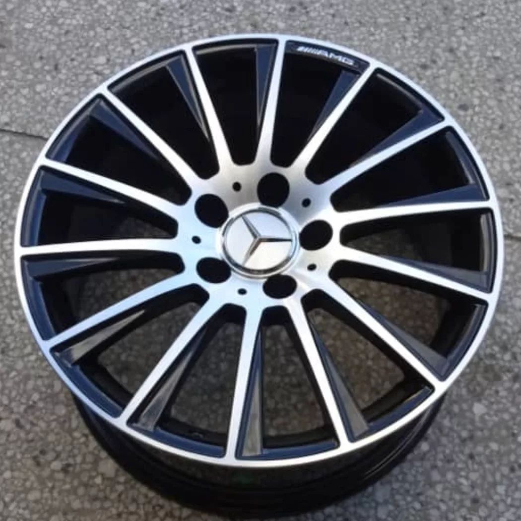 Takeer - Size 20" For 
▪︎Benz C180, C200
▪︎Benz C220, C320
▪︎Benz GLE Class, GLA Class
 
Call/Whatsapp
