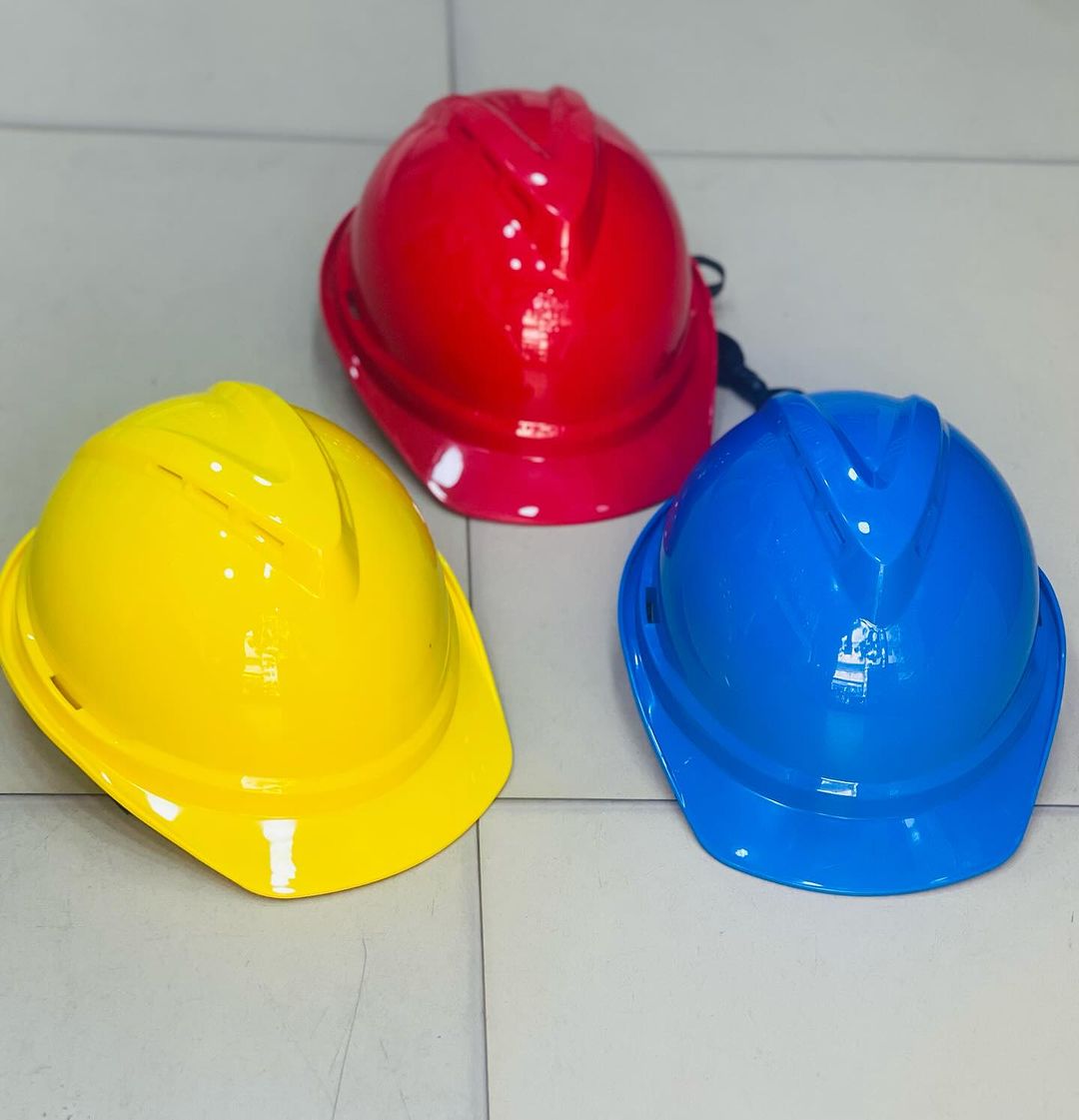 Takeer - Safety  Helmets now available🚨🚸⛑️
---------------------------------------
Call  us ☎️[:/---------------------------------------