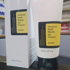 Takeer - TUNAENDELEA KUWAKUMBUSHA KUWA KATIKA UTUNZAJI WA NGOZI...CLEANSER NI MOJA YA PRODUCT MUHIMU SANA KUWA NAYO.
JE,NI CLEANSER GANI UNATUMIA ?
  TUNA C...