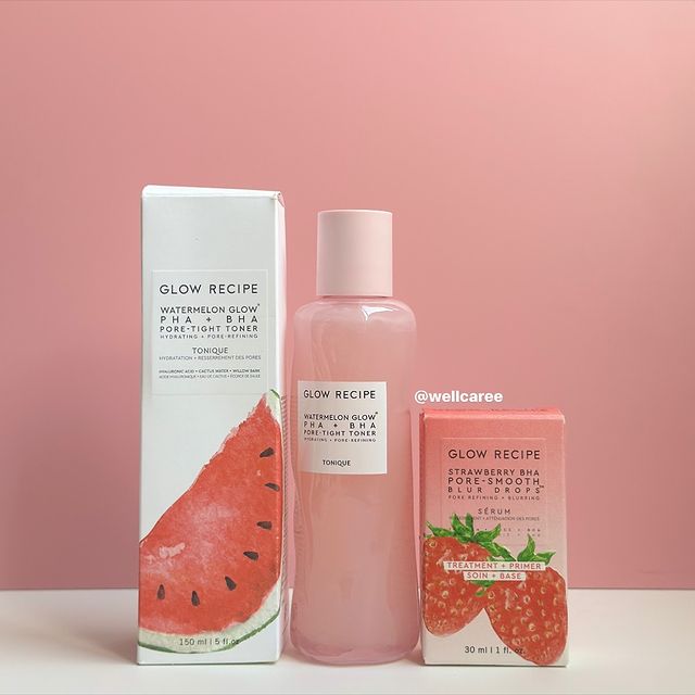 Takeer - Glow recipe 🟰

🎀 Watermelon Glow PHA + BHA Pore-Tight Toner

watermelon toner infused with PHA and BHA that hydrates, gently exfoliates the skin,...