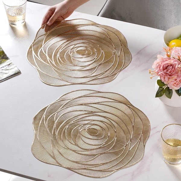 Takeer - Decorative Table mats available
🔸Colors available - Gold & RoseGold

💥Bei TZS 35,000/= (for 6pcs)

📍𝑻𝒖𝒏𝒂𝒑𝒂𝒕𝒊𝒌𝒂𝒏𝒂 - 𝐌𝐚𝐤𝐮𝐦𝐛𝐮𝐬�...