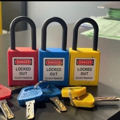 Takeer - Lock out palastic padlock 🚸⛑️
-------------------------
📌Coll us whatsApp ☎️-------------------------