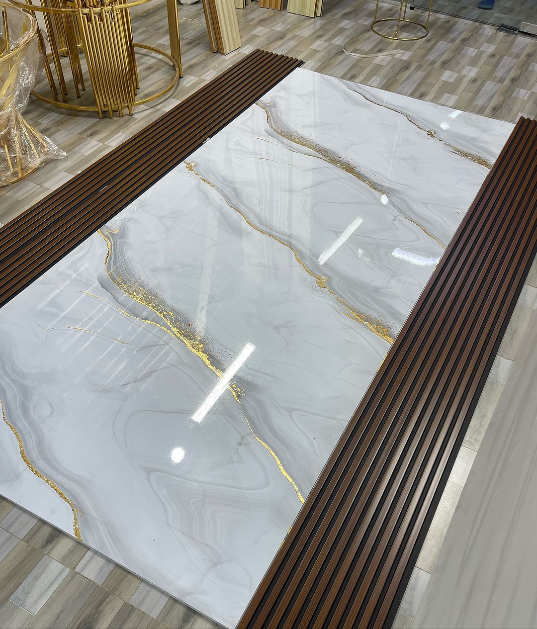 Takeer - NEW DESIGN MARBLE SHEET 🔥 

Urefu 9ft (274cm)
Upana 4ft (122cm)

:120,000

PVC panels 35,000/=
Tunapatkana shekilango opposite na rombo hotel. (Ba...