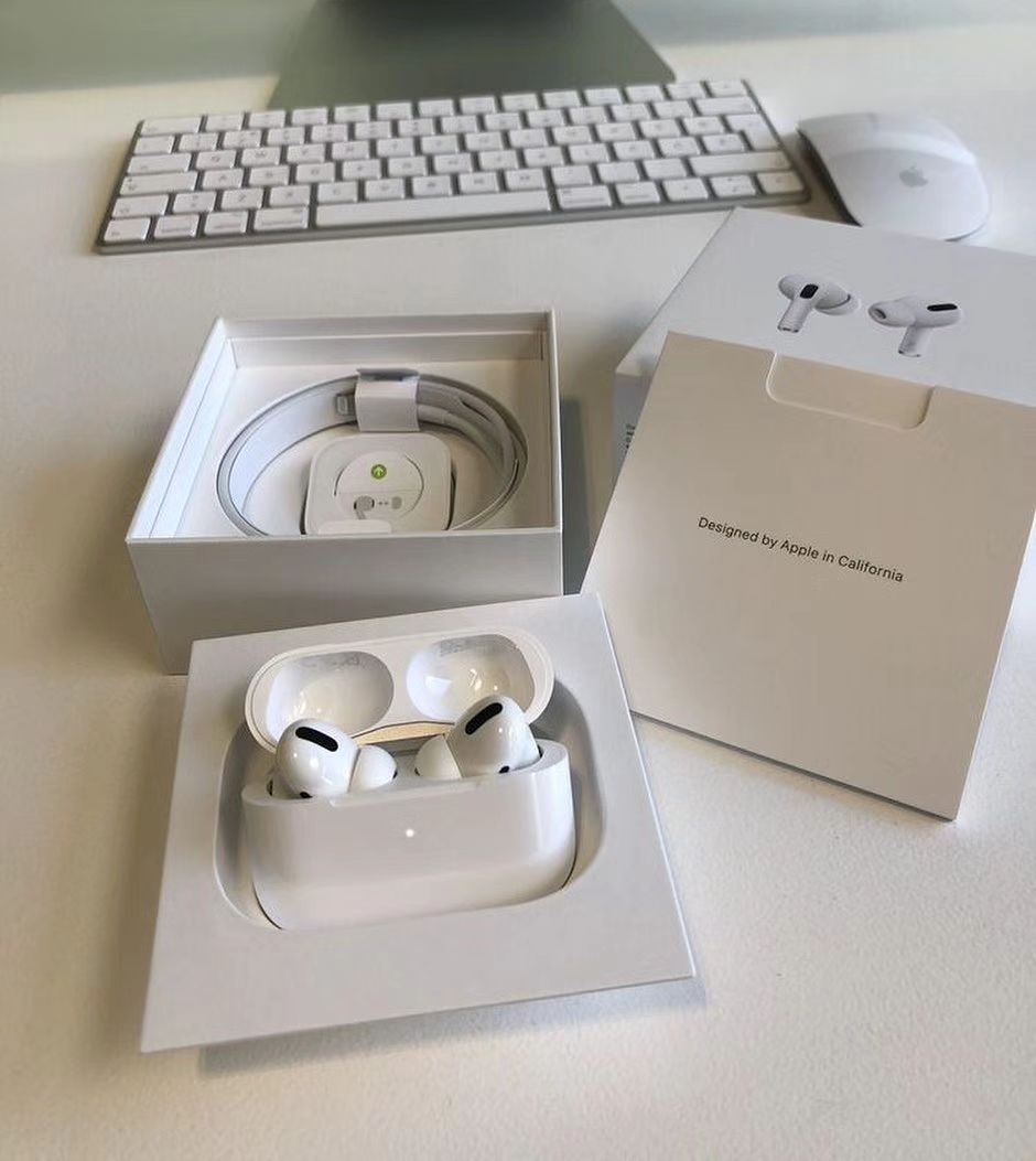 Takeer - Airpods Pro 2nd Generation at shs 68000/= (Limited pcs Sale)
••••••••••••••••••••••••••••••••••
•Very Good Quality 
•A piece you should not miss no...