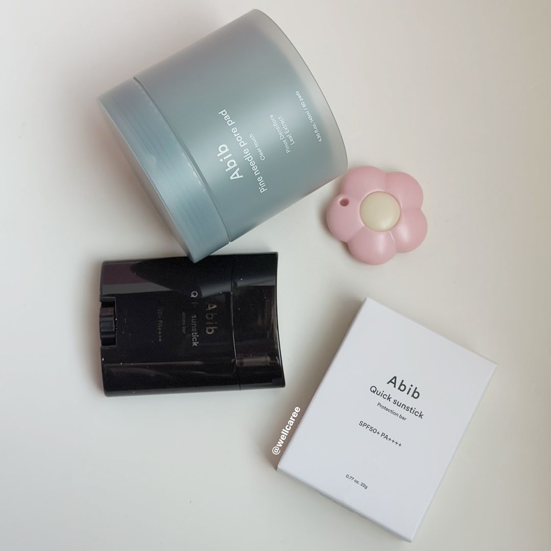 Takeer - Abib 🤍

🩵 pine needle pore pad 
•exfoliate and clear away impurities
•combination of PHA and LHA, 
•even the skin texture
•reduce the appearance ...