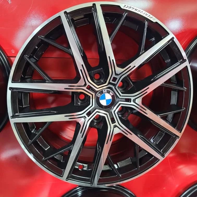 Takeer - Size 17" For
▪︎BMW Series 5, 3, 1
▪︎BMW X3, X1
 
Call/Whatsapp
