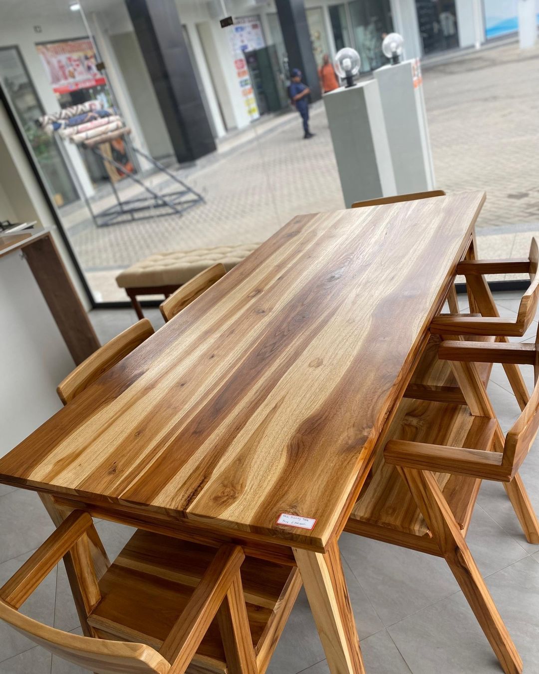 Takeer - Mtiki wood dinning table set
Price: 2,500,000/-
Visit our showroom
📍 Lochi Plaza, Mbezi beach