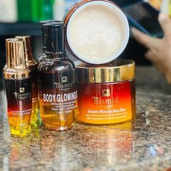 Takeer - BISMID 🔥🔥🔥🔥
✅Body oil
✅ Body cream
✅Vitamin C whitening serum
🍀Hii set imetamba sana sababu inafanya kazi vizur sana na inamatokeo ya haraka
�...