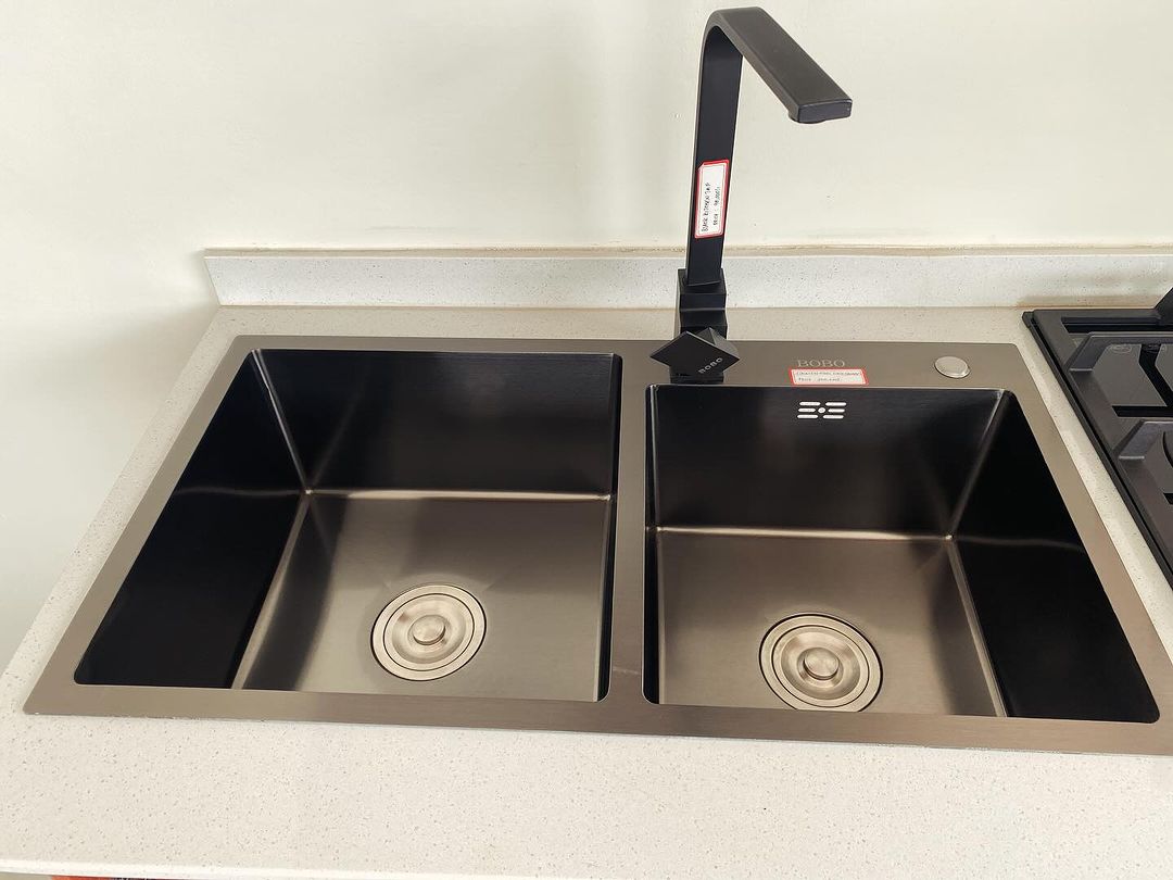 Takeer - Black stainless steel double sink with tap
Price : 390,000/-

Stainless steel sink with tap
Price : 298,000/-
Visit our showroom
📍Lochi plaza, Mbe...